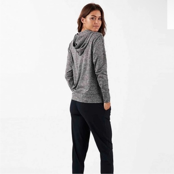 Vuori Halo Performance Hoodie Heather Gray Size Medium - Picture 4 of 10